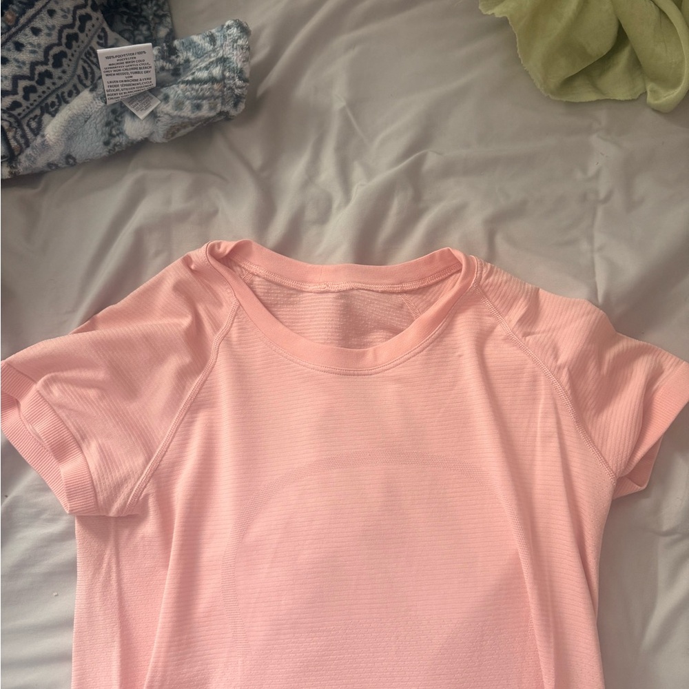 lululemon short sleeve waist length swiftly tech
